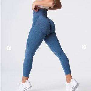 Slate blue NVGTN contour seamless leggings.